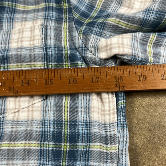 American Eagle Outfitters Blue and White Casual Button Up Shirt
Size: XS - Picture 4 of 4